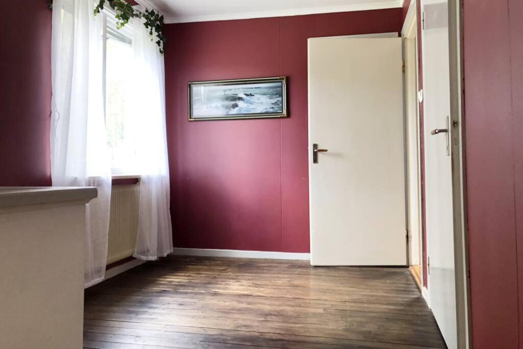 Egen Laegenhet I 2-Familjshus Pa Landet. Villa Tierp Kültér fotó